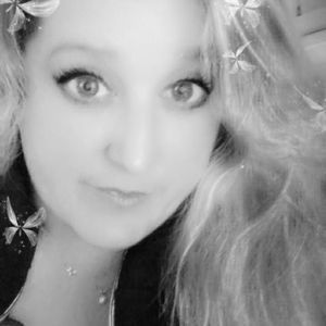 Meet your Posher, Christie